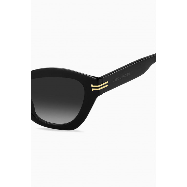 Marc Jacobs - Oversized Sunglasses in Acetate Black