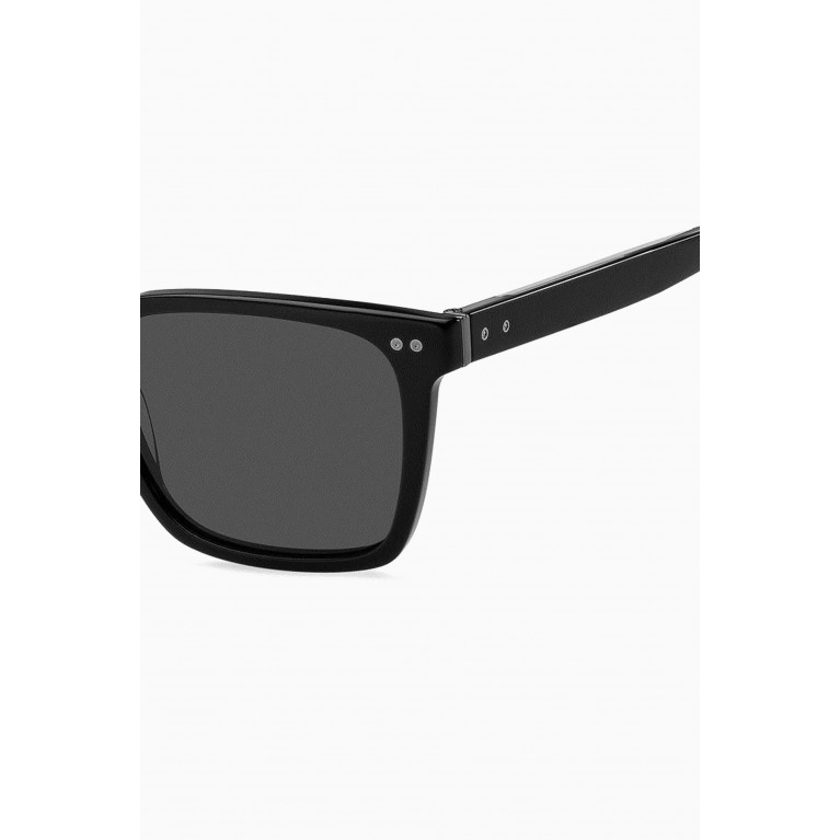 Tommy Hilfiger - Aviolens Sunglasses in Acetate Black