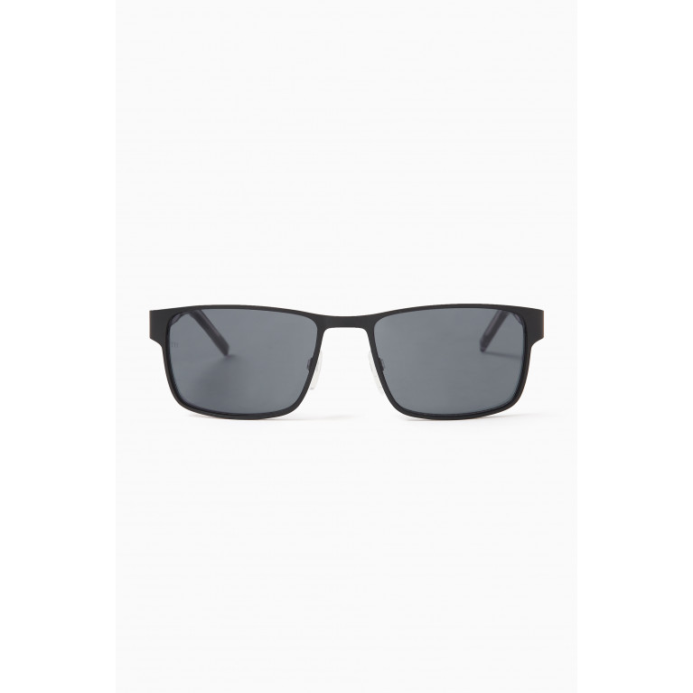 Tommy Hilfiger - D-Frame Sunglasses in Acetate Black