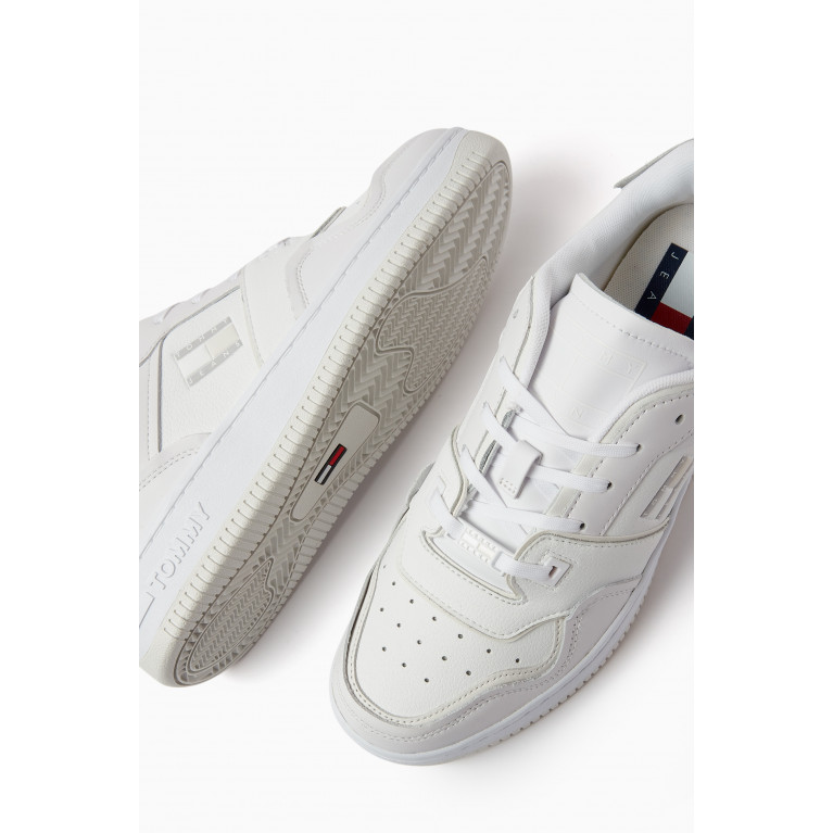 Tommy Jeans - Embossed Cupsole Basket Sneakers in Leather White