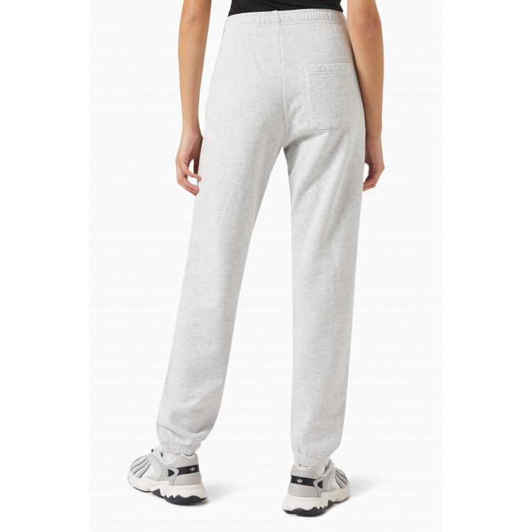 Sporty & Rich - Serif Logo Sweatpants in Cotton Grey