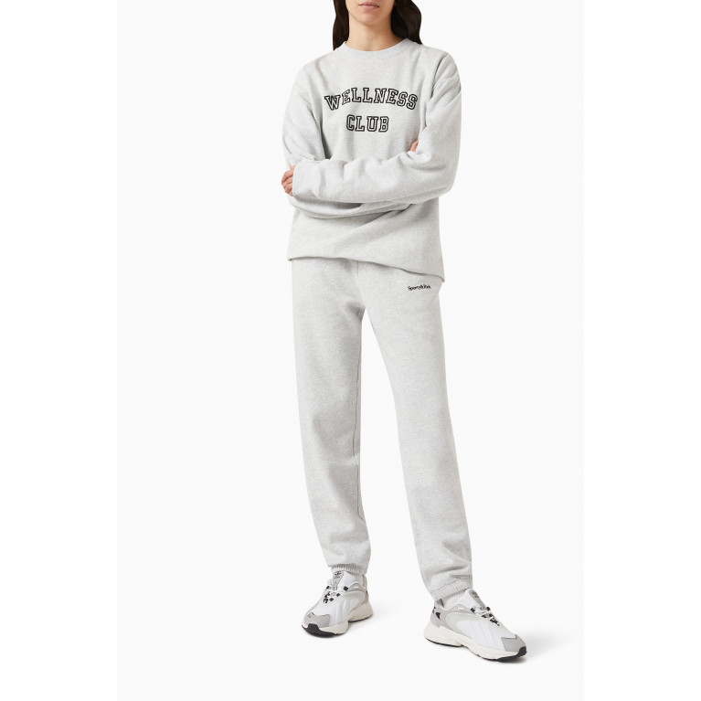 Sporty & Rich - Serif Logo Sweatpants in Cotton Grey
