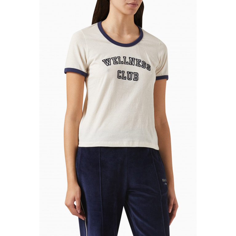 Sporty & Rich - Wellness Club Ringer T-shirt in Cotton Neutral