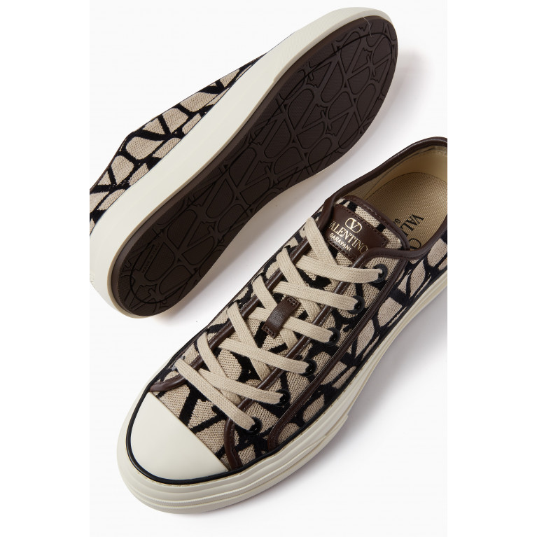 Valentino - Valentino Toile Iconographe Low-top Sneakers in Canvas & Leather Brown