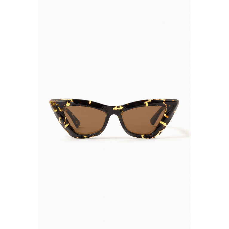 Bottega Veneta - Angle Pointed Cat-eye Sunglasses in Acetate