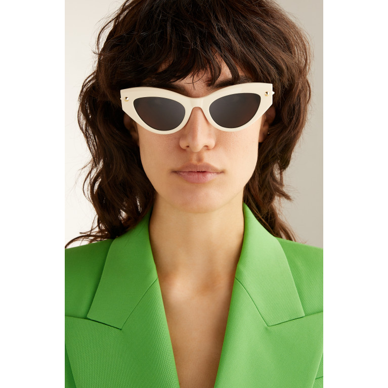 Alexander McQueen - Studded Sunglasses in Recycled Acetate