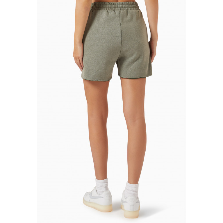 The Giving Movement - Relaxed Shorts in Washed Organic-fleece Green