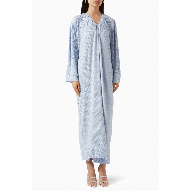 The Giving Movement - V-neck Maxi Abaya in PLISSE100© Blue