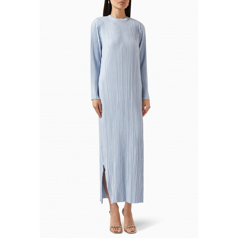 The Giving Movement - Shoulder-pad Maxi Dress in PLISSE100© Blue