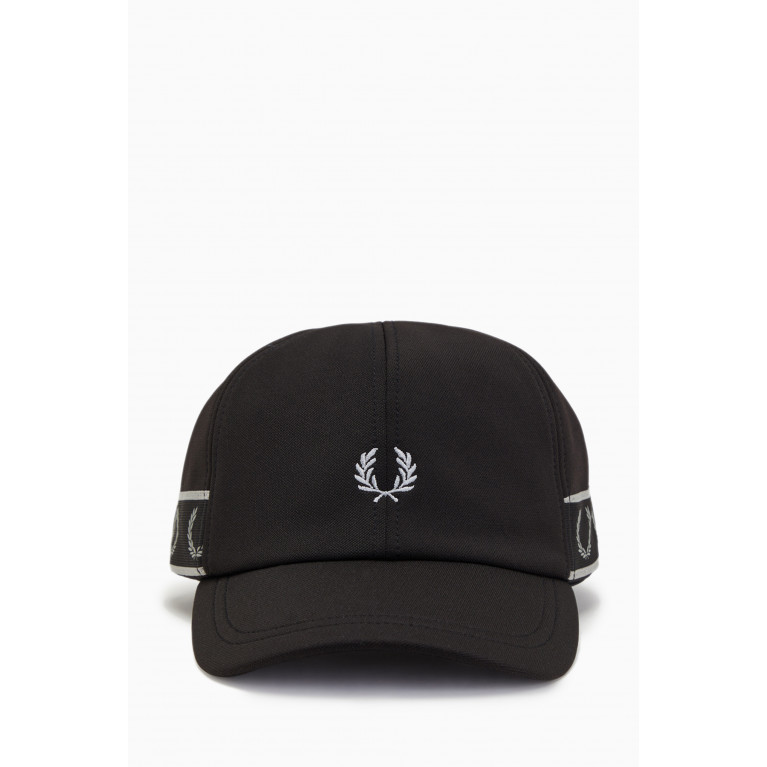 Fred Perry - Contrast Tape Cap in Tricot