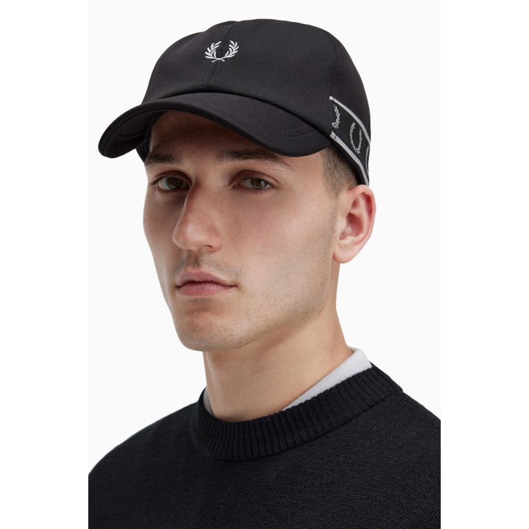 Fred Perry - Contrast Tape Cap in Tricot