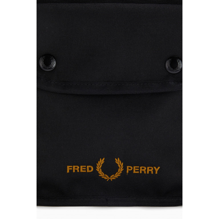 Fred Perry - Branded Side Bag in Durable Polyester