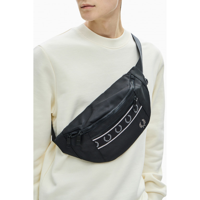 Fred Perry - Contrast Tape Crossbody Bag in Durable Polyester