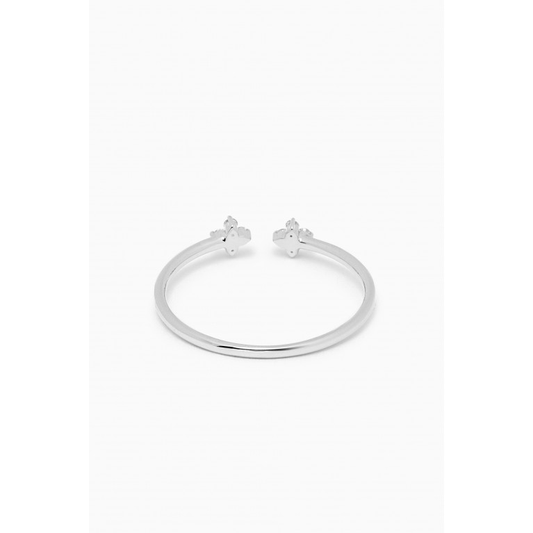 Samra - Barq Flower Diamond Ring in 18kt White Gold Silver