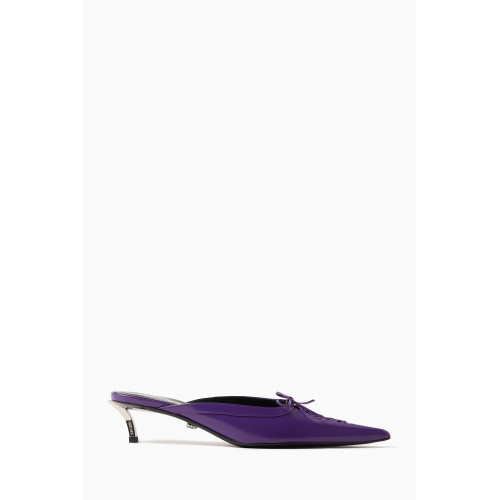 Versace - Pin-Point Bow Detail Kitten-heel Mules in Leather