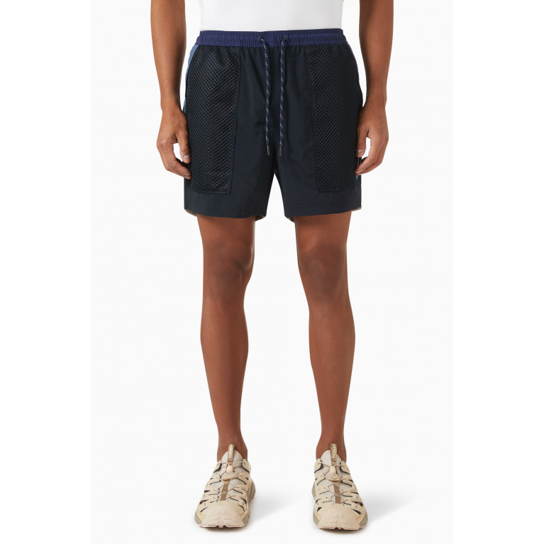 Kith - x Columbia Deschutes Valley Reversible Shorts in Omni- Shield™ Fabric Blue