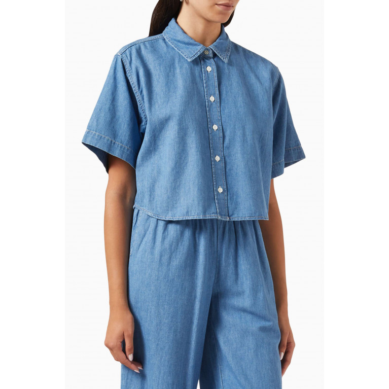 Frame - Oversized Crop Shirt in Chambray