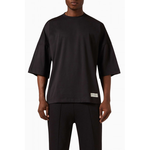 The Giving Movement - Super-oversized Exaggerated-sleeve T-shirt in Light Softskin100© Black