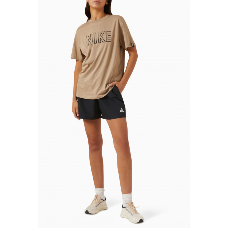 Nike - ACG Shorts in Nylon