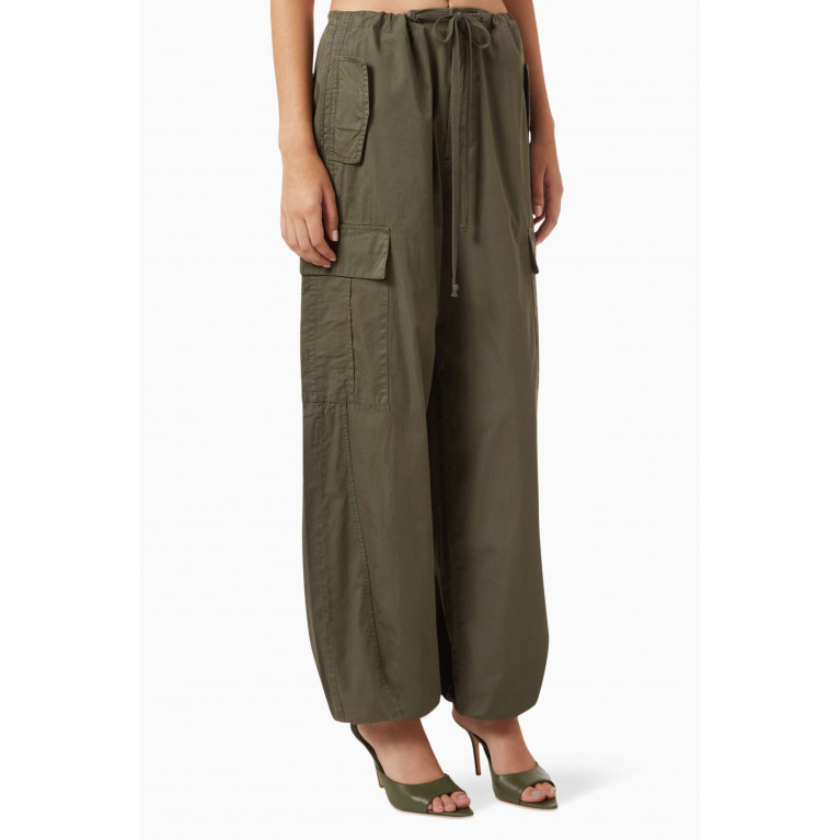Good American - Parachute Pants in Cotton Green