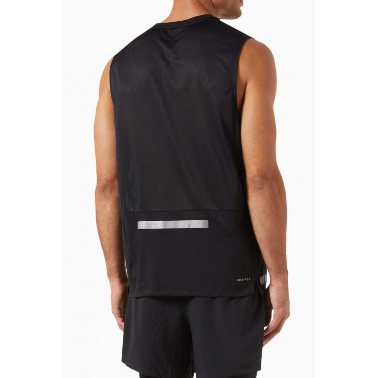 Nike Running - Dri-FIT Run Division Rise 365 Tank Top in Polyester blend