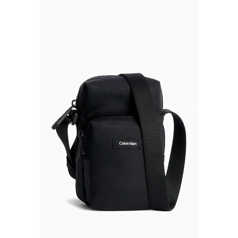 Calvin Klein - XS Must T Reporter Bag in Nylon