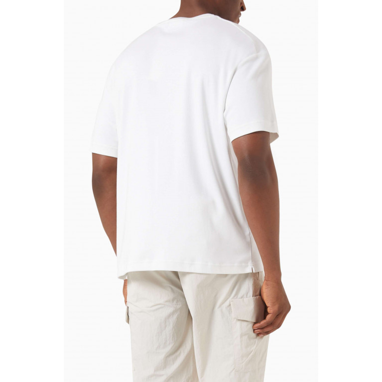 Calvin Klein - 3D Logo Pocket T-shirt in Cotton White