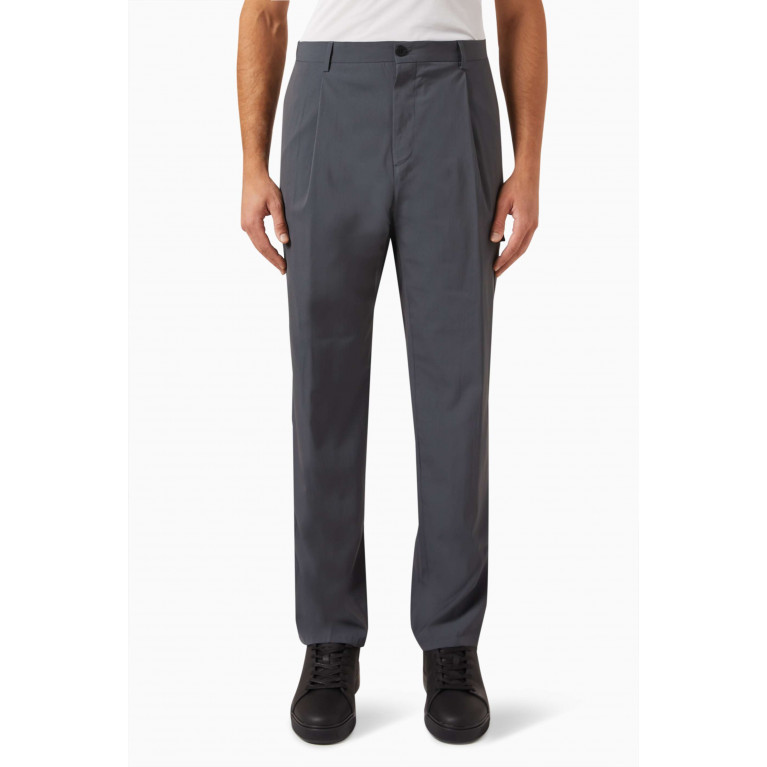 Calvin Klein - Relaxed Tapered Cargo Trousers in Nylon Blend