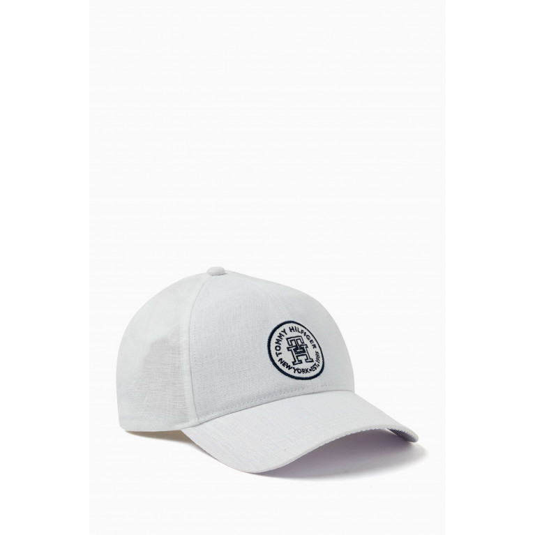Tommy Hilfiger - Summer Stripe Emblem Cap in Organic Cotton White
