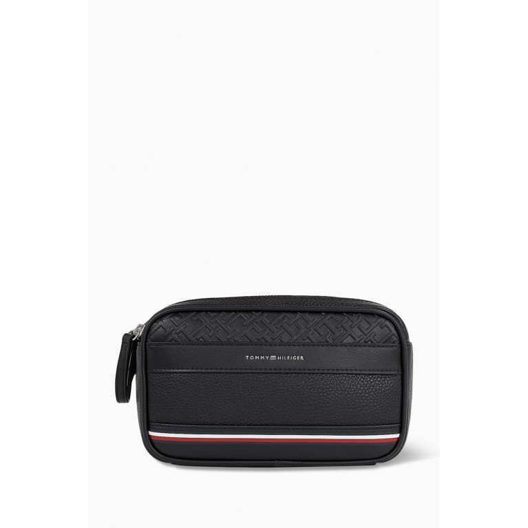 Tommy Hilfiger - TH Central Washbag in Faux Leather