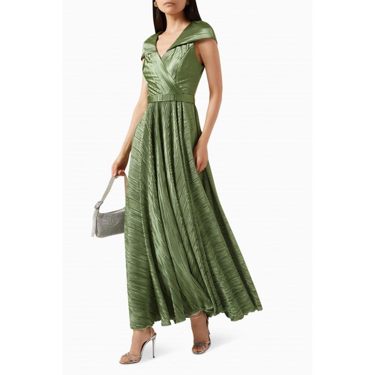 NASS - Cap-sleeve Maxi Dress in Plissé Green