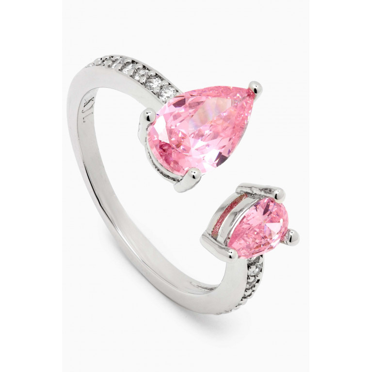 CZ by Kenneth Jay Lane - Up/ Down Pear Pavé Ring in Rhodium-plated Brass
