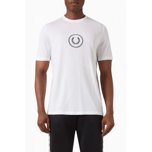 Fred Perry - Circle Branding T-shirt in Cotton Jersey