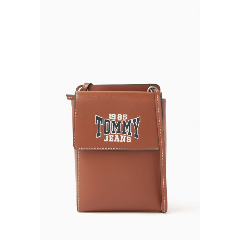 Tommy Hilfiger - Vintage Logo Crossover Bag in Leather