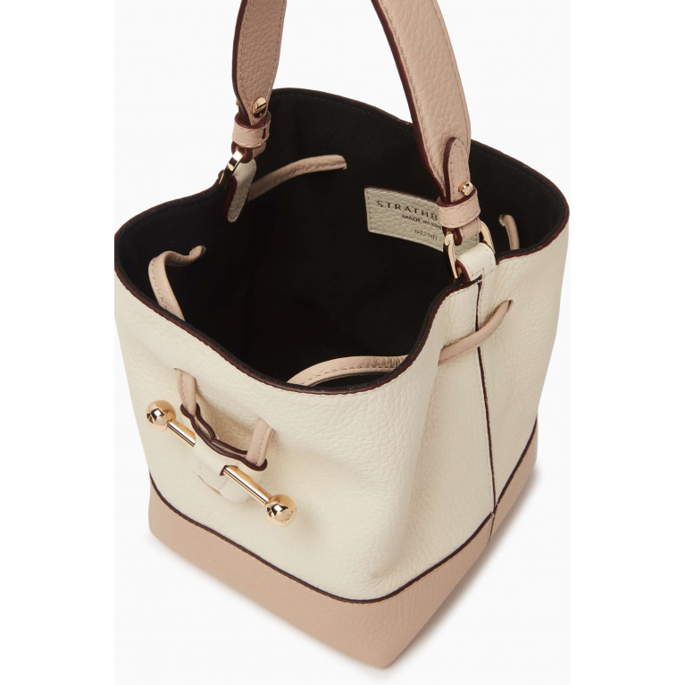 Strathberry - Lana Osette Bucket Bag in Grained Leather