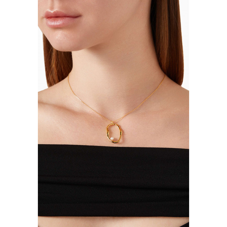 Tai Jewelry - Organic-oval Pearl Necklace in Gold-plated Brass