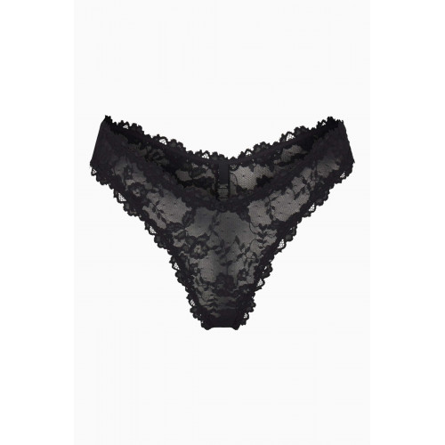 SKIMS - Stretch Lace Dipped Thong ONYX