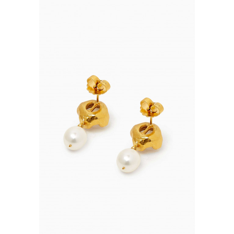 Alighieri - The Moonlight Capture Pearl Earrings in 24kt Gold-plated Bronze