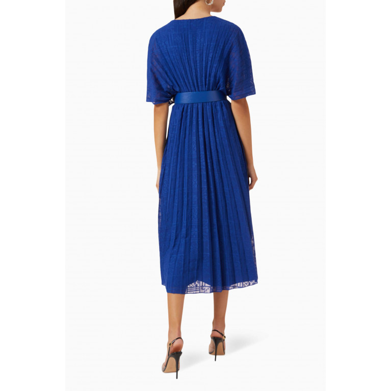 Qui Prive - Belted Midi Dress in Pleated-fabric Blue