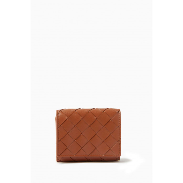 Bottega Veneta - Tri-fold Zip Wallet in Intrecciato Leather