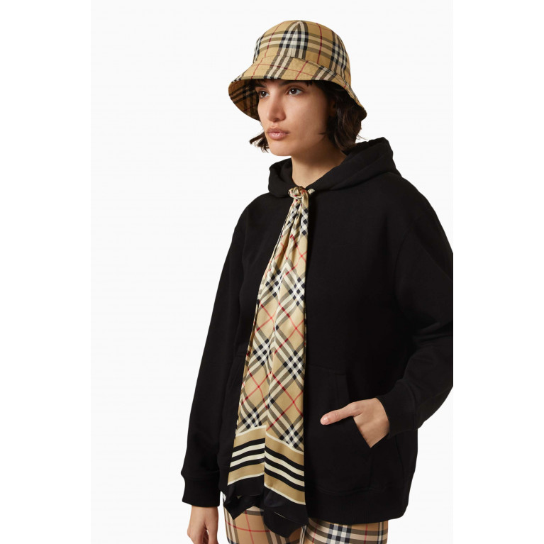 Burberry - Bucket Hat in Vintage Check