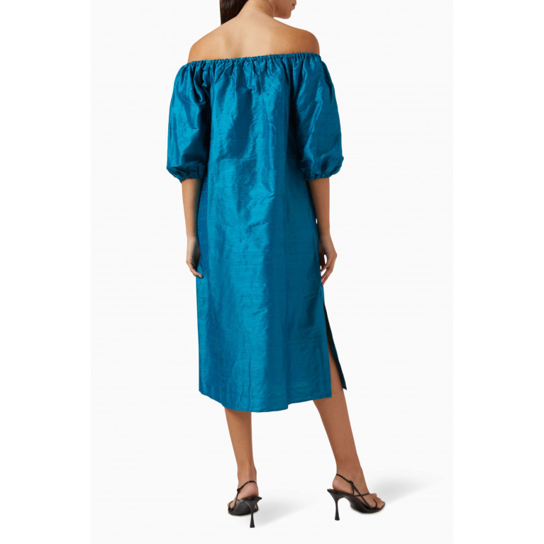 è lei - Tiptop Off-shoulder Dress in Silk Blue