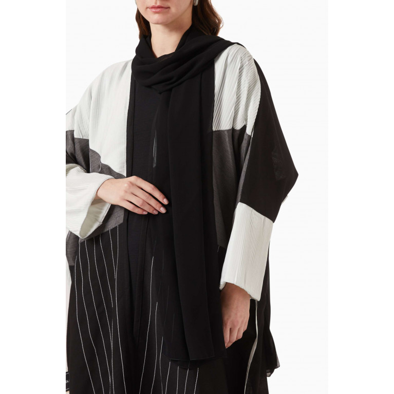 Rauaa Official - Bisht Embroidered Abaya in Mixed Crepe
