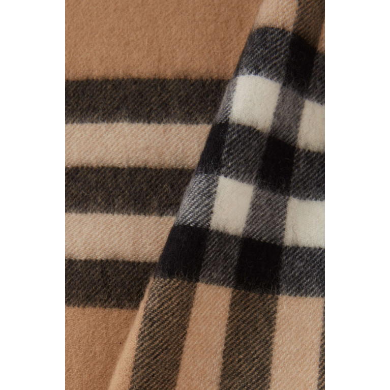 Burberry - Vintage Check Scarf in Cashmere