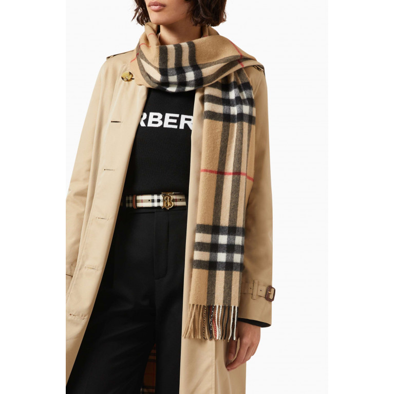 Burberry - Vintage Check Scarf in Cashmere