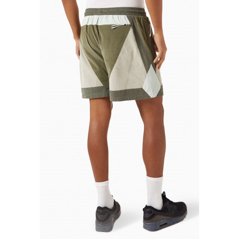 Kith - Curtis Panelled Shorts in Cotton Green