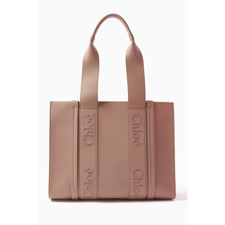 Chloé - Medium Woody Tote Bag in Calfskin Leather