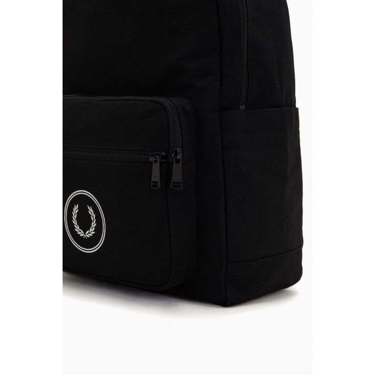 Fred Perry - Logo Wreath Backpack in Canvas