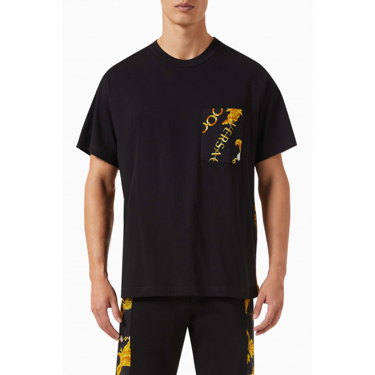 Versace Jeans Couture - Logo Couture Chain Print T-shirt in Cotton Black