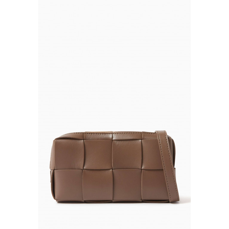 Bottega Veneta - E/W Phone Pouch in Intrecciato Leather